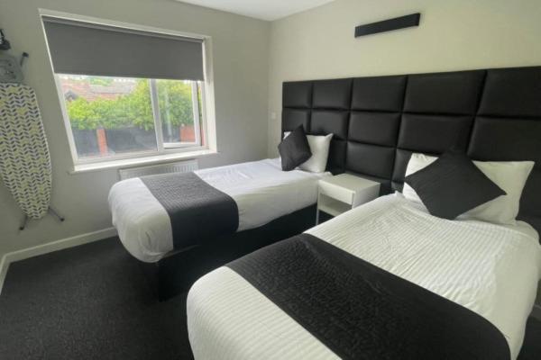 Ryan I Air I Bnb - 102 Mill Street - Free Parking Liverpool Exterior photo